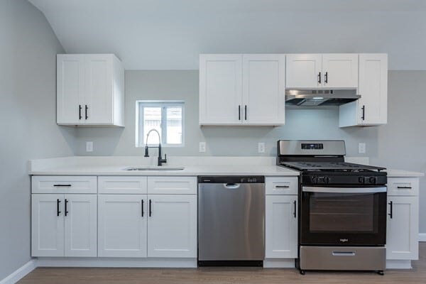 31 Hicks St, Unit 1 in New Bedford, MA - Building Photo - Building Photo