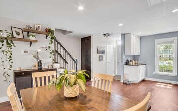 951 E Maple St in Palmyra, PA - Building Photo - Building Photo