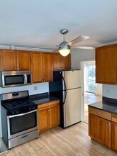 2001 Noyes St in Evanston, IL - Building Photo - Building Photo