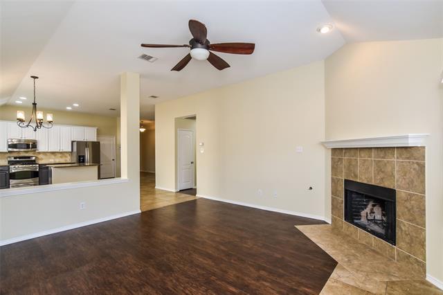 9409 Caliente Dr in McKinney, TX - Foto de edificio - Building Photo