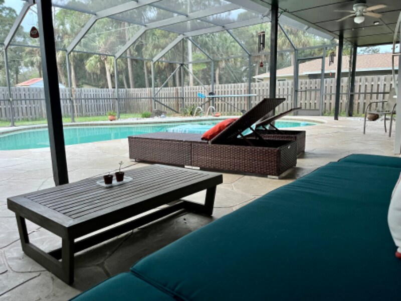 7002 Georges Rd in Fort Pierce, FL - Building Photo