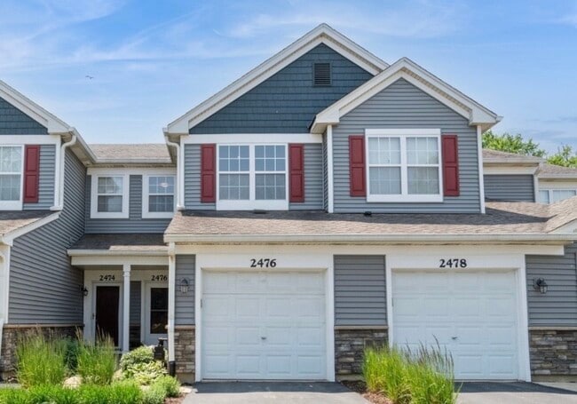 property at 2476 Oneida Ln