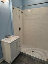 2446 N Campbell Ave, Unit 1 in Chicago, IL - Building Photo - Building Photo