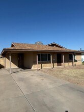 11460 N 46th Ave in Glendale, AZ - Building Photo - Building Photo