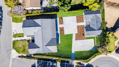 568 Bristol Ave in Simi Valley, CA - Building Photo - Building Photo