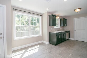 209 Azalea Dr in Oak Grove, KY - Building Photo - Building Photo