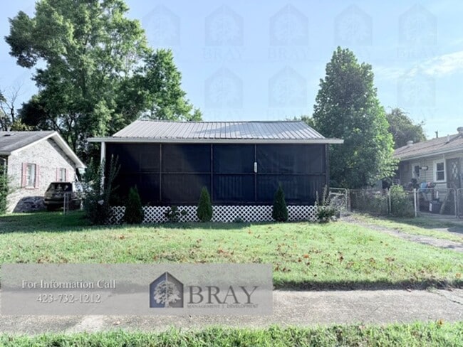property at 1608 Redwood Dr