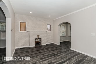 3302 Broadwell Ave in Cincinnati, OH - Building Photo - Building Photo