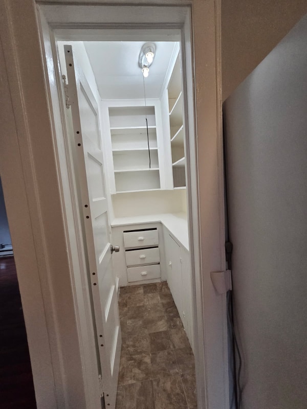 54 Crown St, Unit 2 in Waterbury, CT - Building Photo - Building Photo