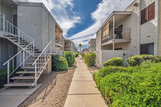 property at 16635 N Cave Creek Rd