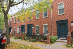 144 Hibernia St in Cobourg, ON - Building Photo