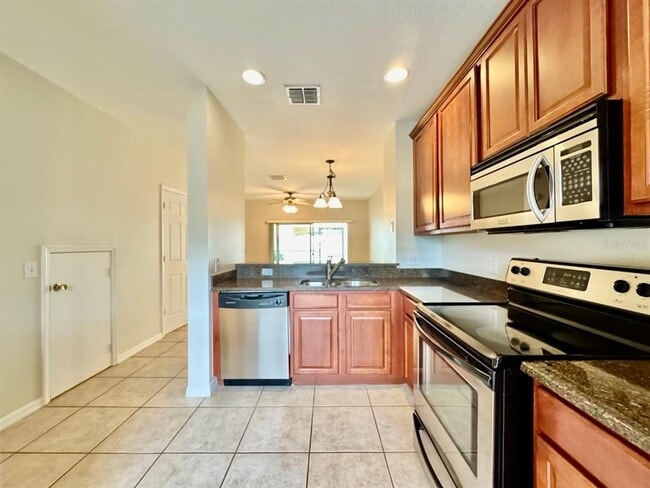 8504 Brushleaf Way in Tampa, FL - Foto de edificio - Building Photo