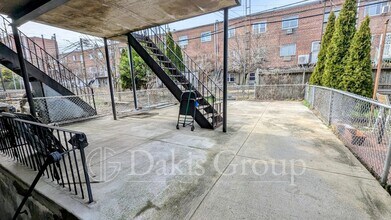 22-32 Steinway St in Queens, NY - Building Photo - Building Photo