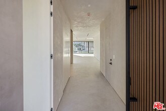 441 Croft Ave in West Hollywood, CA - Building Photo - Building Photo