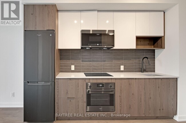 property at 5 Defries St