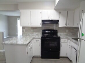 6045 Marshall Ave in Chicago Ridge, IL - Building Photo - Building Photo