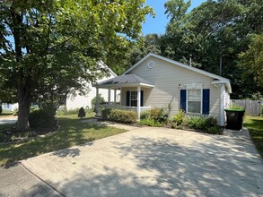 934 Homestead Park Dr in Apex, NC - Building Photo - Building Photo