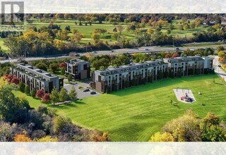 16 Melbourne Ave in St Catharines, ON - Building Photo - Building Photo