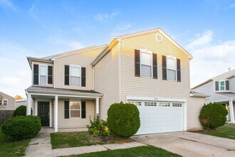 8622 Bluff Point Way in Indianapolis, IN - Foto de edificio - Building Photo