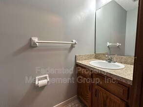 1114 ROMAINE Cir W in Jacksonville, FL - Building Photo - Building Photo