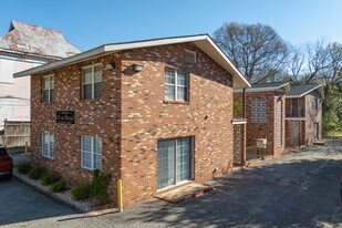 10 on Broad in Columbus, GA - Building Photo