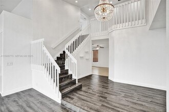 740 Cypress Pointe Dr E in Pembroke Pines, FL - Building Photo - Building Photo