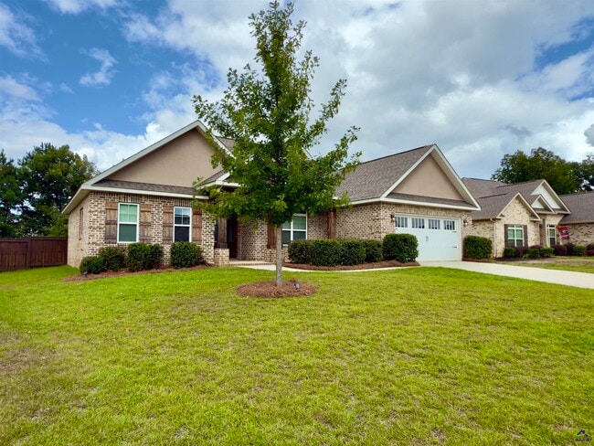 408 Hawk's Nest Dr in Kathleen, GA - Building Photo - Building Photo