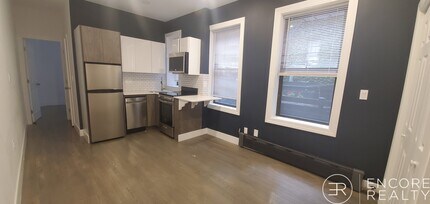 2 Phillips St, Unit 24 Phillips Street in Boston, MA - Foto de edificio - Building Photo