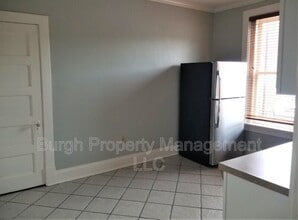 35 W Main St in Carnegie, PA - Building Photo - Building Photo