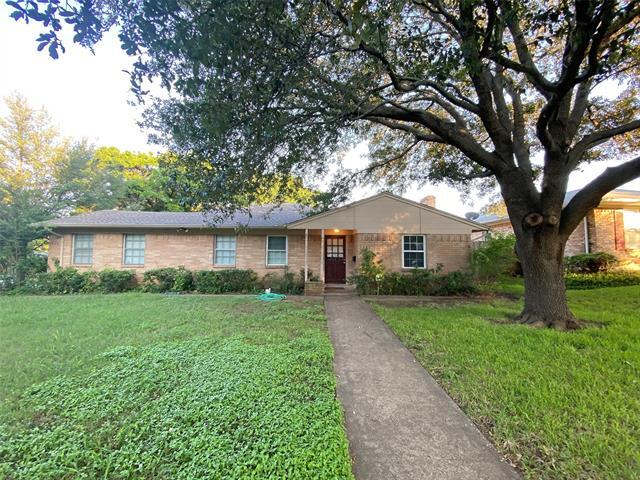 7406 Walling Ln in Dallas, TX - Building Photo