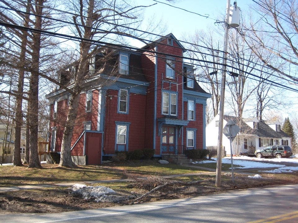 Volney Street Apartments in Phoenix, NY - Building Photo