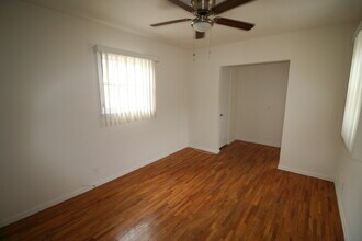 1336 Berkeley St, Unit 2 in Santa Monica, CA - Foto de edificio - Building Photo