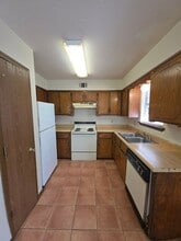 1022 N Parker Rd in Russellville, AR - Building Photo - Building Photo