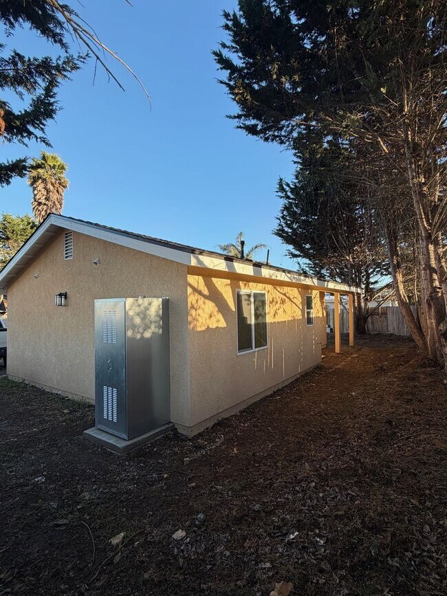 267 Camp Ln in Guadalupe, CA - Building Photo - Building Photo