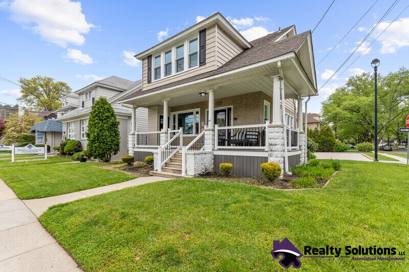 419 S White Horse Pike in Audubon, NJ - Building Photo