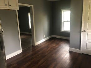 1418 N Western Ave in Springfield, MO - Building Photo - Building Photo