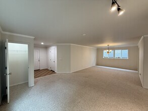 24803 SE 19th St in Sammamish, WA - Building Photo - Building Photo