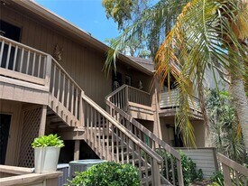 1647 Brookhouse Ct in Sarasota, FL - Building Photo