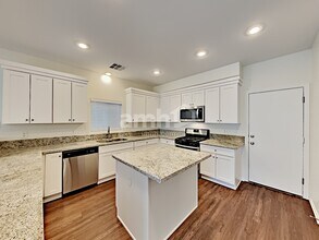 10377 Calypso Cave St in Las Vegas, NV - Building Photo - Building Photo