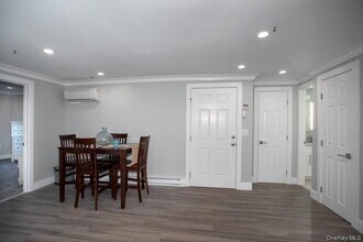 37 New York Ave in Huntington, NY - Building Photo - Building Photo
