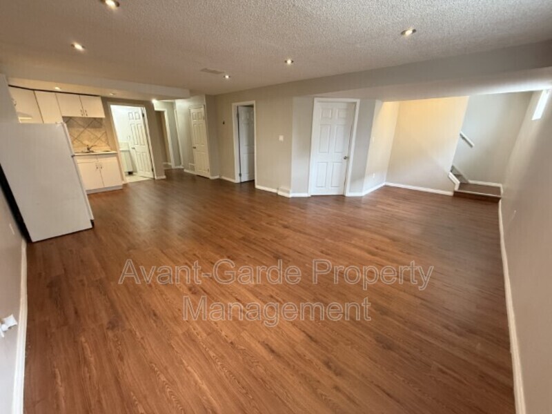 11635-1111a 111a Ave NW in Edmonton, AB - Building Photo