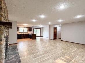 1633 Greenfield Ct in Bloomington, IN - Building Photo - Building Photo