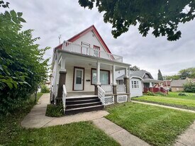 3935A N 13th St in Milwaukee, WI - Building Photo