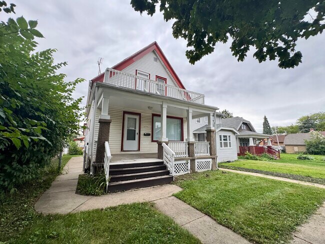 property at 3935A N 13th St