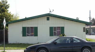 22344-22352 Laurel Ave in Hayward, CA - Foto de edificio - Building Photo