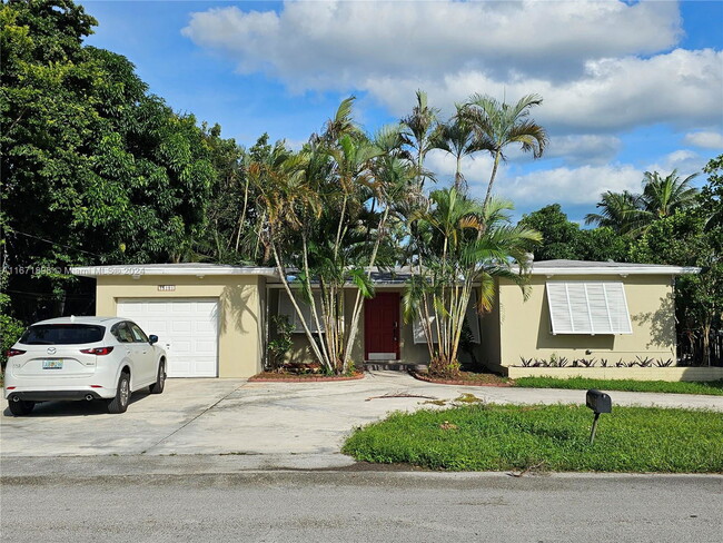 15101 NE 2nd Ave in Miami, FL - Building Photo - Building Photo