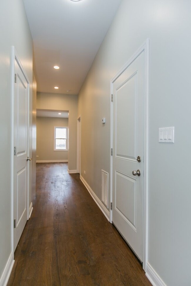 3531 W Le Moyne St in Chicago, IL - Building Photo - Building Photo