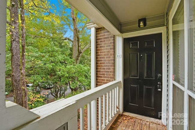 2500 Cranbrook Ln, Unit 11 in Charlotte, NC - Building Photo - Building Photo