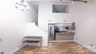 100 Willow Run Dr in Gastonia, NC - Building Photo