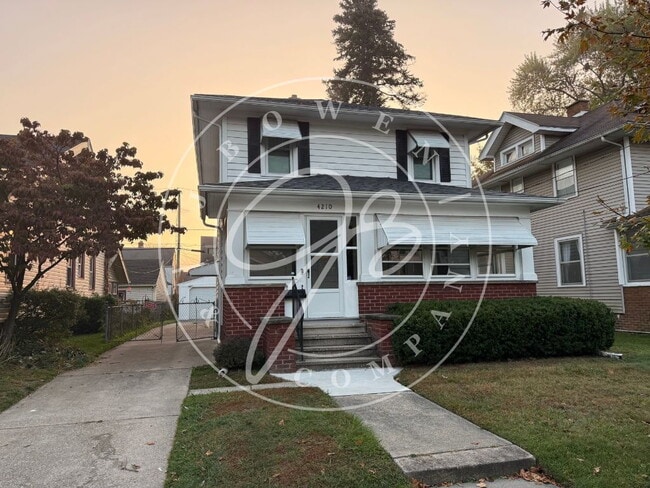4210 Commonwealth Ave